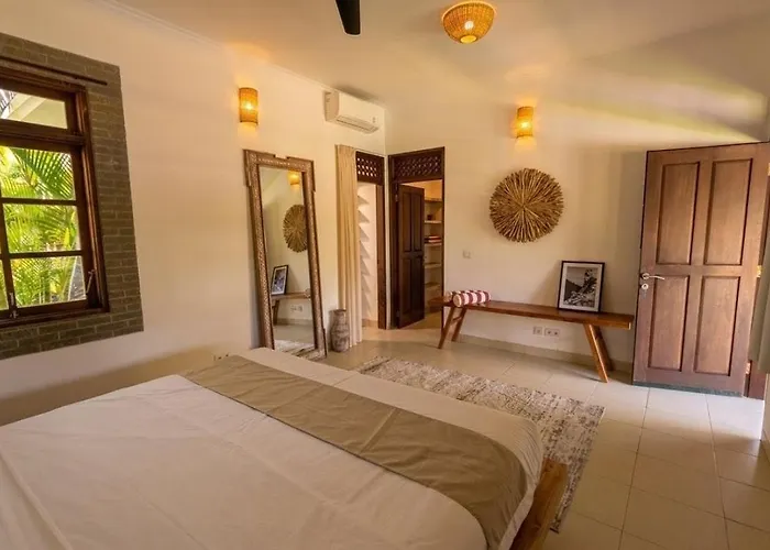 Surf Ranch - Ocean View Hacienda Villa Uluwatu